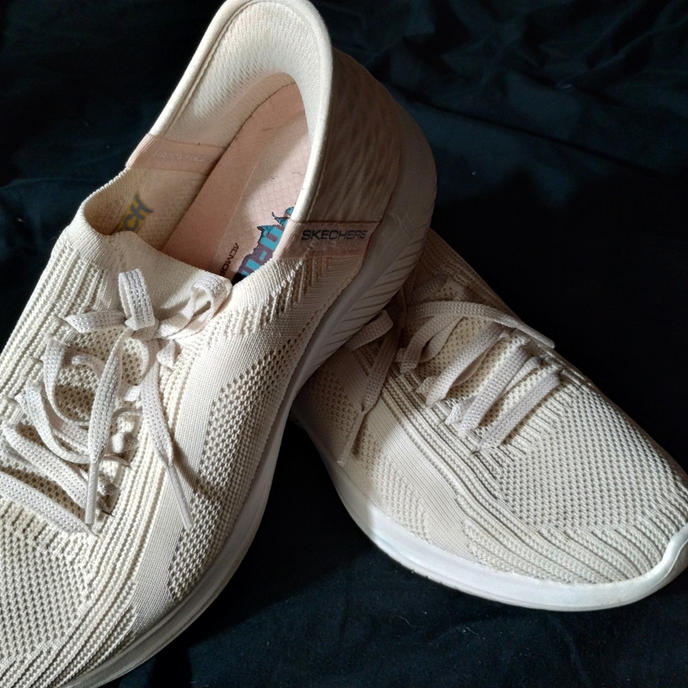 Skechers Women's Beige Knit Sneakers
